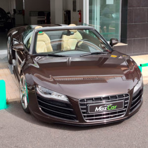 AUDI - R8