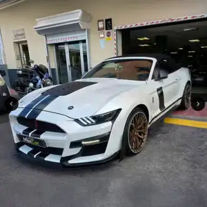 Ford - Mustang